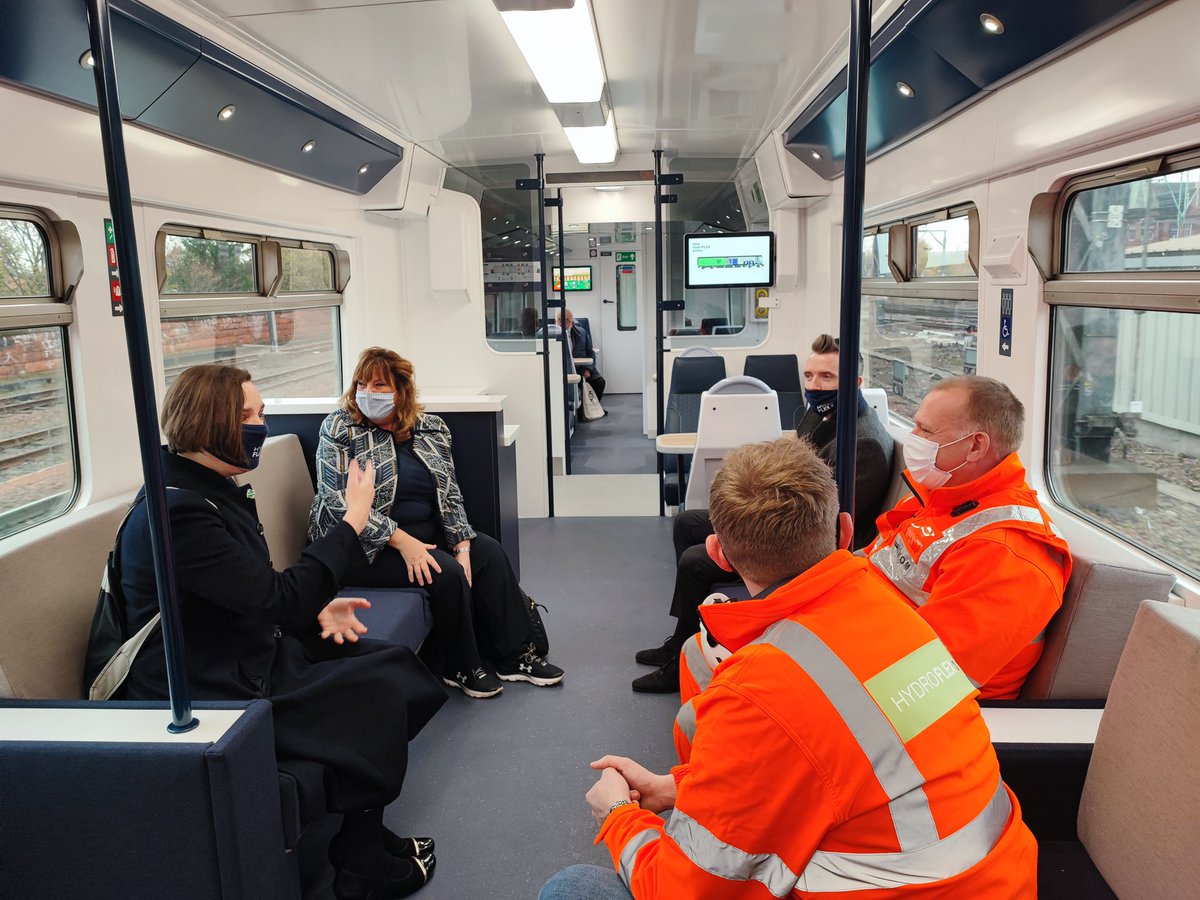 FionaHyslop's tweet photo. Visited the Hydrogen Train at Glasgow Central Station to hear about the potential of hydrogen run trains on the network in Scotland - the challenges and opportunities @COP26 @NetworkRailSCOT @transcotland https://t.co/gu4UQCDqYi