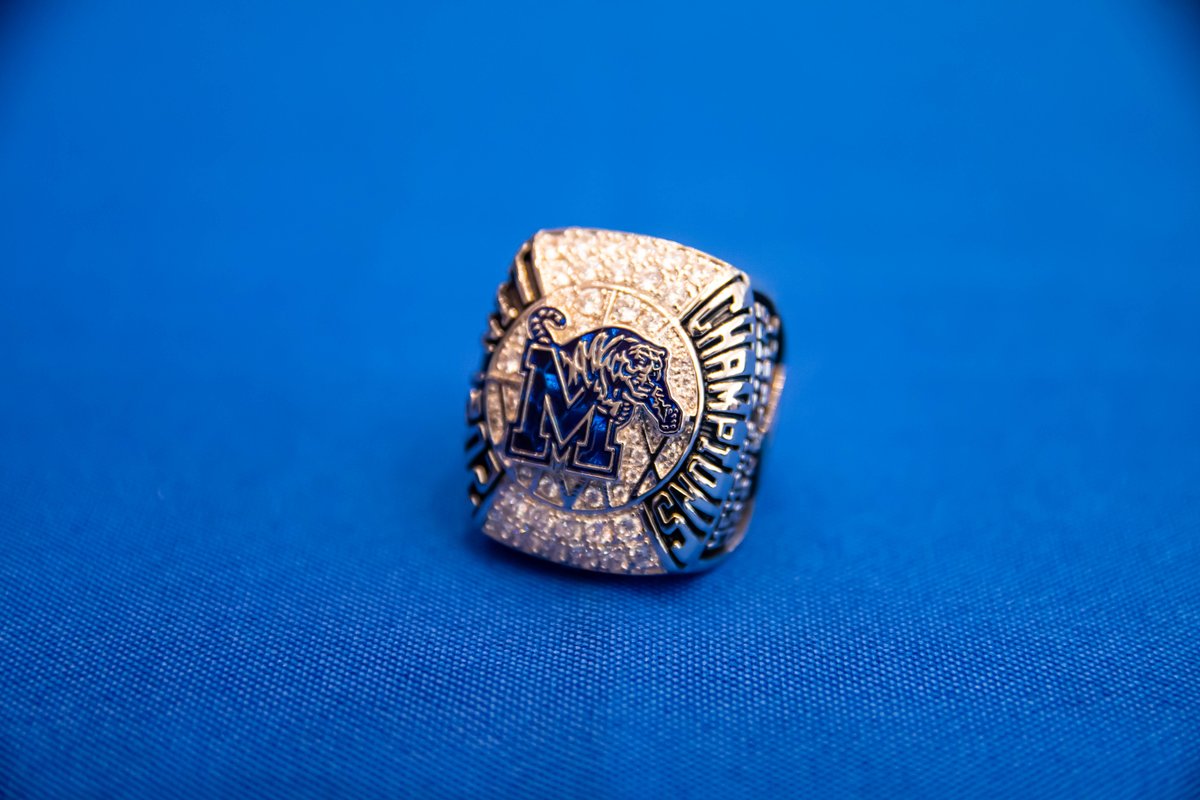 Memphis_MBB's tweet photo. Make sure you're in your seats by tip-off tomorrow night!
The 2021 NIT Championship banner will be unveiled!
🎟️ https://t.co/Mw942ZuJr8 https://t.co/PoIa9WMTbV