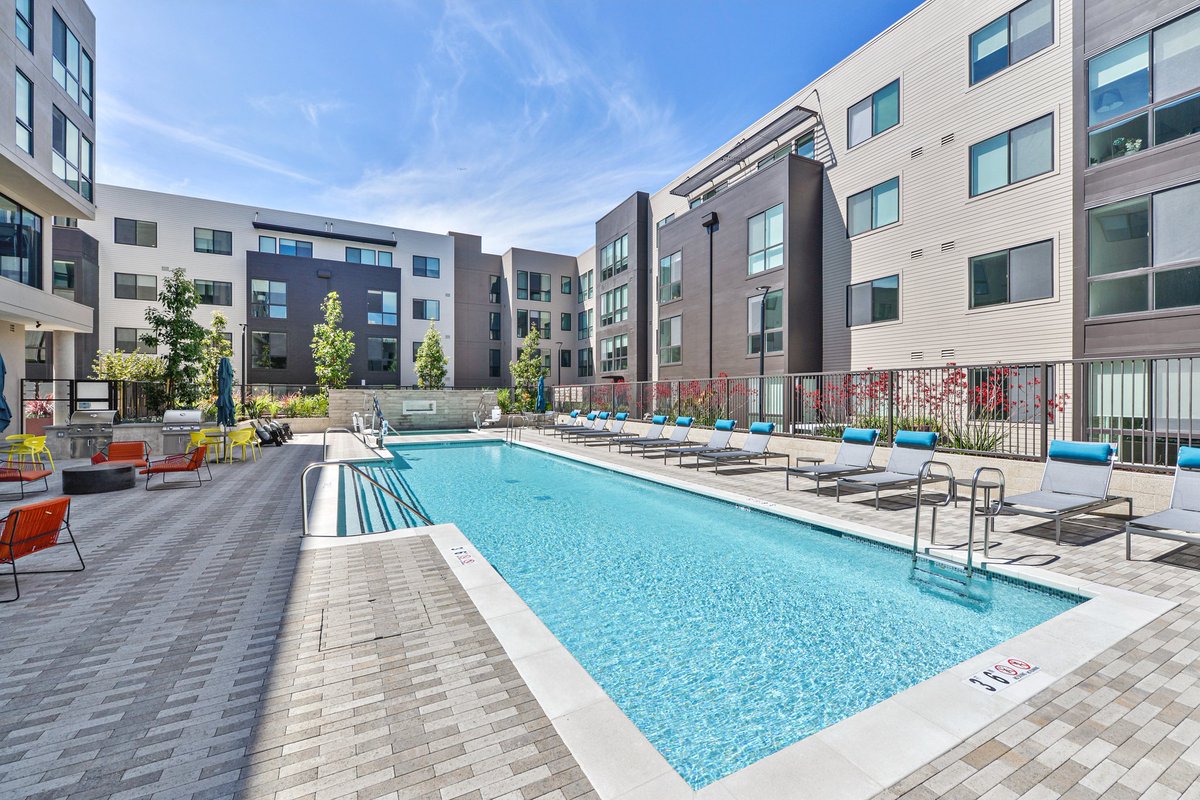 When we say this apartment has it all - we mean it. This Mountain View building has everything you need from a dog spa and park to a gaming area and an exclusive work lounge. Not to mention the decor is *chefs kiss*