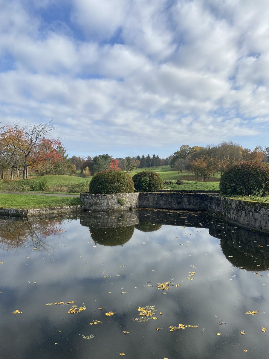 Nous sommes au plus gros évènement français sur l’#EmailMarketing 🎉

En ce jour SPÉCIAL, nous vous partageons (non pas le gâteau), mais quelques images de <a href="/EMDay_Officiel/">EMDay</a> 💌 

<a href="/chateauform/">Châteauform'</a> #event #emailingcommunity #ReThinkYourEmailStrategy #internationalworkflows #email