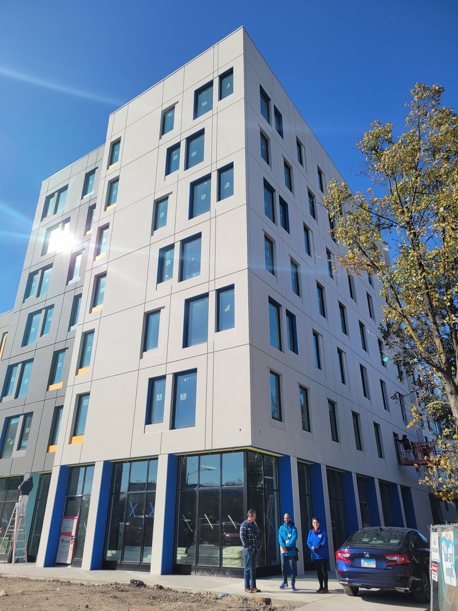 BickerdikeRC's tweet photo. Just a few current #EmmettStApts shots to start the week! #LoganSquare #affordablehousing #eTOD https://t.co/SemoHhcQD4