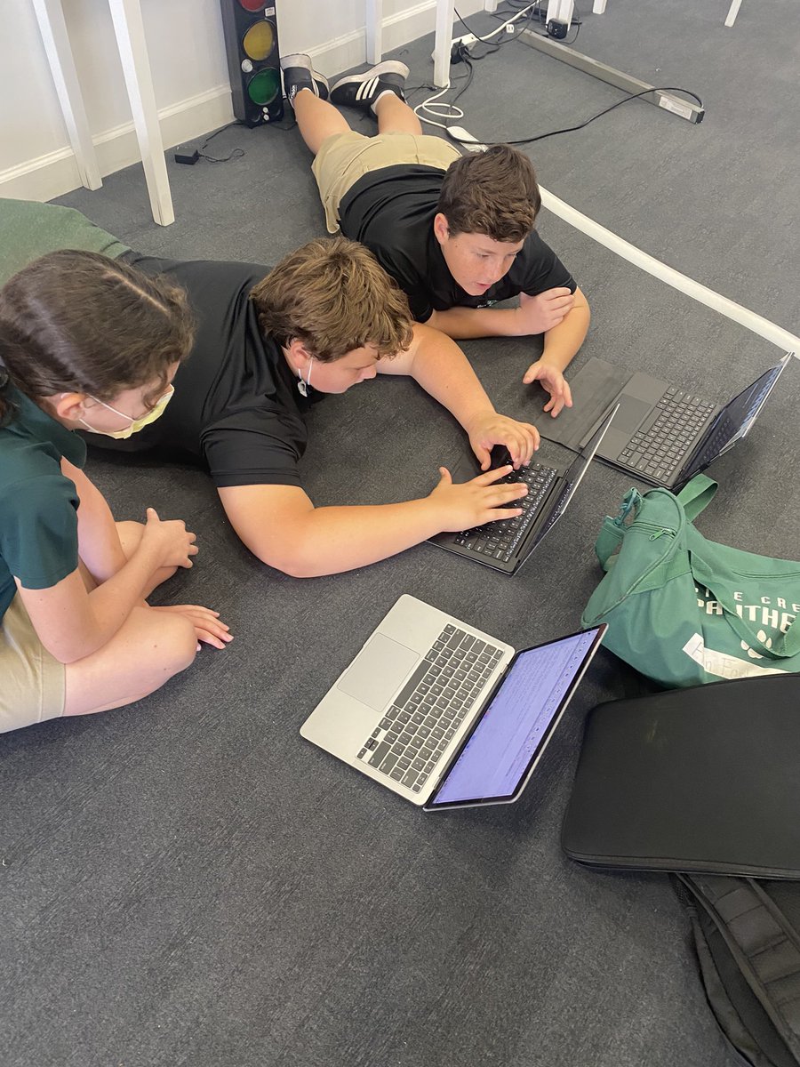 PineCrestSTEM's tweet photo. #PCGrade6 Students are completing code reviews this week! Being critical friends help us to grow as coders. #PCCompSci #PCEdTech #PCConfidence https://t.co/Q3lo3glSAh