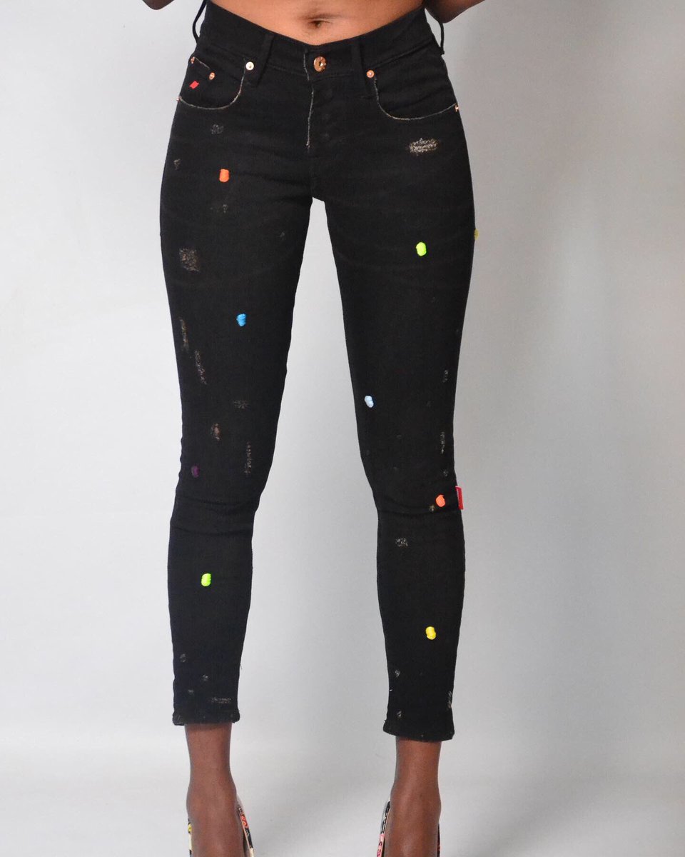 veppes_'s tweet photo. Juice Jeans #veppes_ #styleneversleeps #foruniqueindividuals https://t.co/3NIFbqVdpK