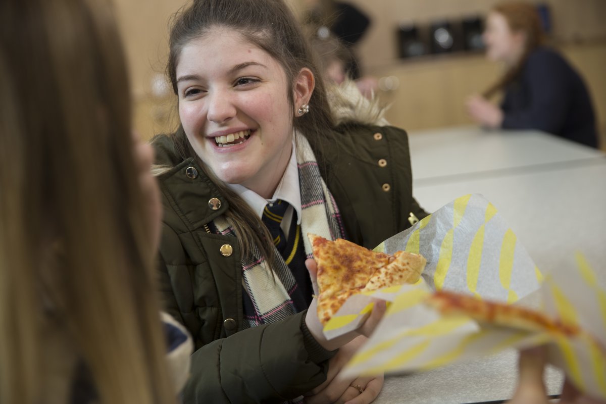 OetkerproUK's tweet photo. It's National School Meals Week!
Find out how we made The Balanced Choice an instant success at Glamorgan LEA: https://t.co/tqZNXpxhwR
#BalancedChoice #Foodservice #NationalSchoolMealsWeek2021 #NSMW2021 @LACA_UK https://t.co/YtqNWX4zT1