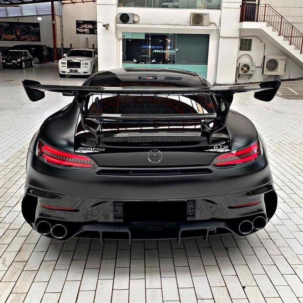 WorldWideCarsTM's tweet photo. 2021 Mercedes AMG GT Black Series ⚫ https://t.co/7mosQimMQ8