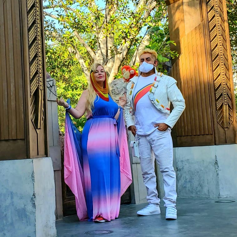 ImJasonYbarra's tweet photo. #CaptainEo Disney Bounds from Oogie Boogie Night @Disneyland
🌈🚀
Jacket @Batmjcom
#MichaelJackson #MJ #Disneyland #Disney #DisneyBound #DisneyBounds #Cosplay #CaptainEoCosplay #CaptainEoDisneyBound #OogieBoogieBash #CaliforniaAdventure #MagicKey #MagicKeyHolders #MagicKeyHolder https://t.co/b8TtqdcvAi