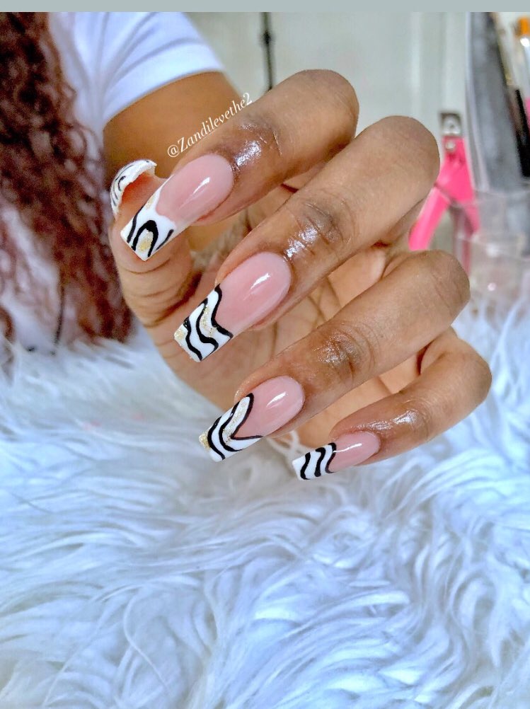 Beautyexposure's tweet photo. #GirlTalkZA #stage4 for bookings please or any enquirer please contact 0655599196 I’m based in Durban located in morning side https://t.co/NutTQpRx43