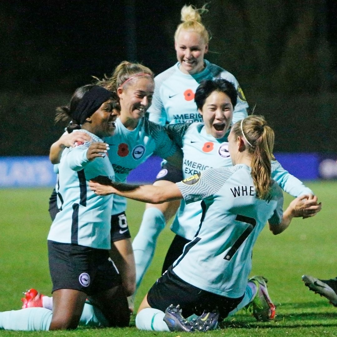 4th in @BarclaysFAWSL and flying! 🛩️ #BHAFC