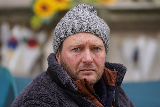 KarineOmry's tweet photo. #RichardRatcliffe on #HungerStrike Day 16 to #FreeNazanin
Where are you @BorisJohnson and @trussliz? What are you waiting for? Bring Nazanin home!
Pls keep tweeting, #FreeNazanin is trending!
@AmnestyIran @AmnestyUK @amnesty @Nima_Challenger @NoToExecution_ https://t.co/vHLFQSBELX