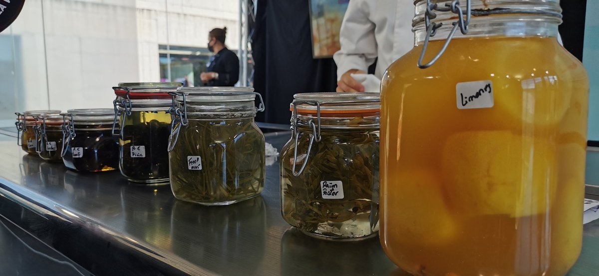 Rafa Soler, chef estrella Michelin de Audry's, será el encargado de clausurar el programa de ponencias de esta décima edición del congreso culinario más importante del levante español.
#RegióndeMurciaGastronómica21