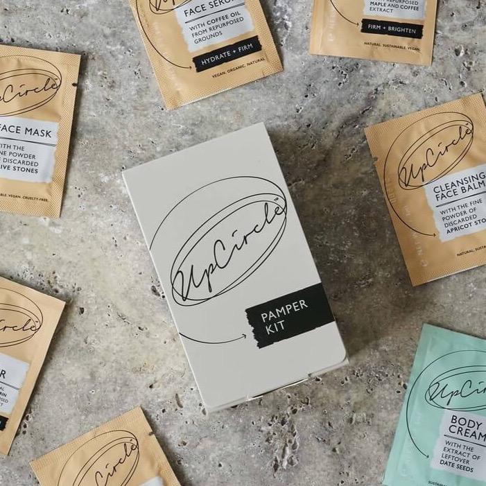 Country Living Christmas Fairs tweet media