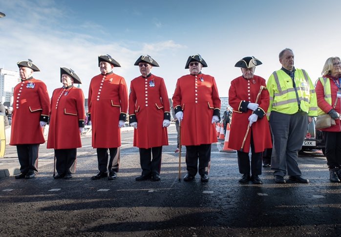 taxi_leaks's tweet photo. Remembrance Sunday 
“Poppy Cabs”

On 14 November when the Capital falls silent at 11.00am, hundreds of London’s black cab drivers, will take veterans from train and tube stations to the Cenotaph, as part of the Poppy Cabs free Service. 

https://t.co/KaDMQsybzB https://t.co/Pb12wT1Dfq