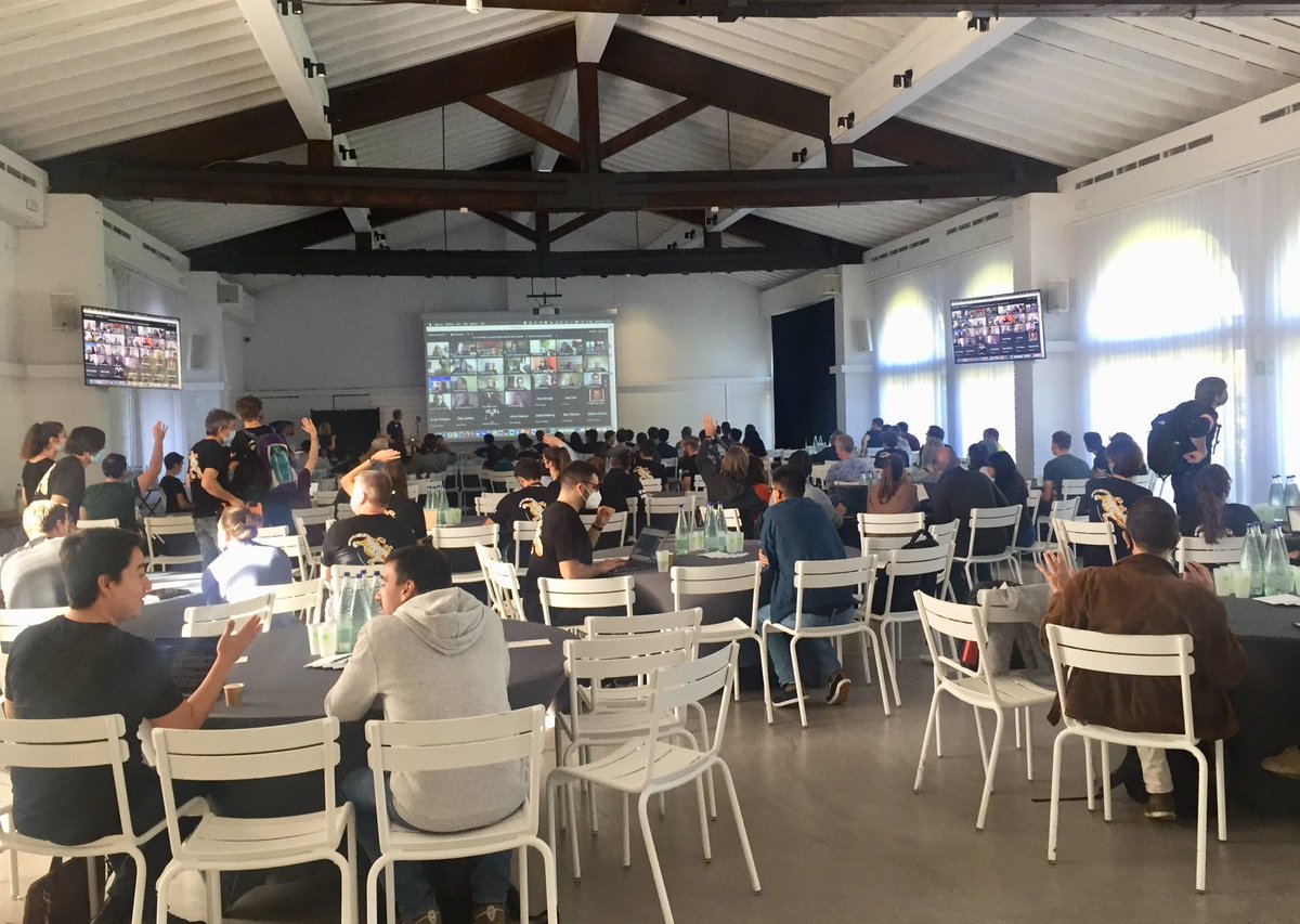 gnome_B's tweet photo. Quite a gathering at #BiohackathonEU21. So F2F meetings are a thing now. https://t.co/oT3kFVtGfF