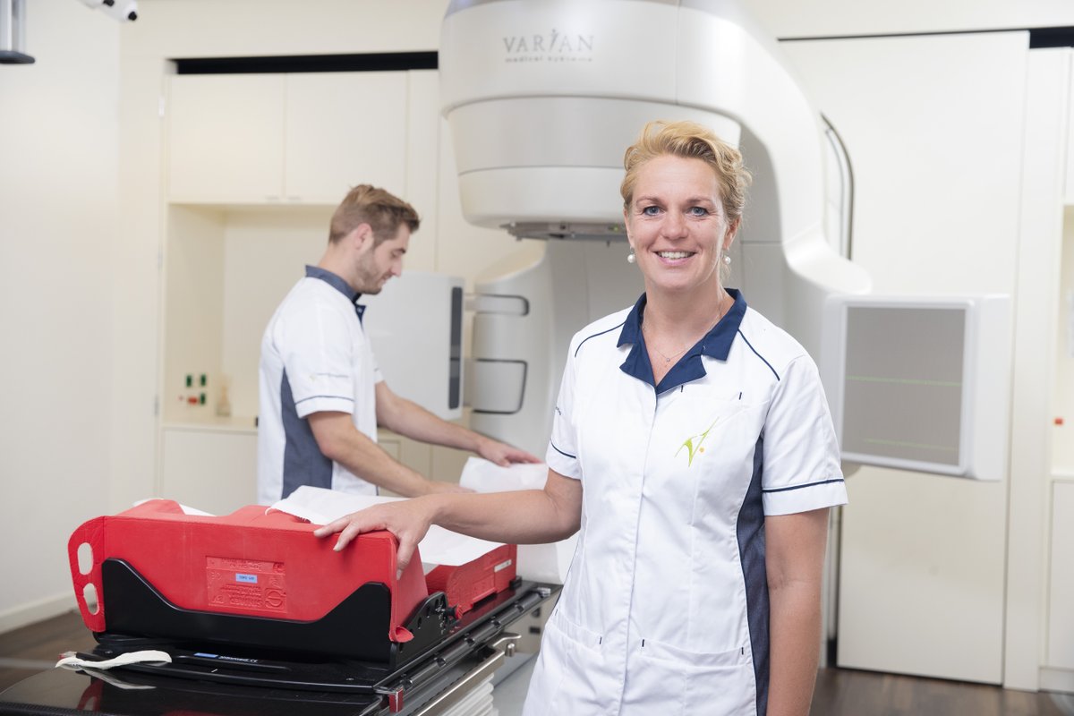 8 november: World Radiography day, oftewel: Dag van de Stralende beroepen! 
Wij wensen al onze zorgtoppers en collega's vandaag dan ook een stralende dag! #IDoR2021 #krachtvansamen