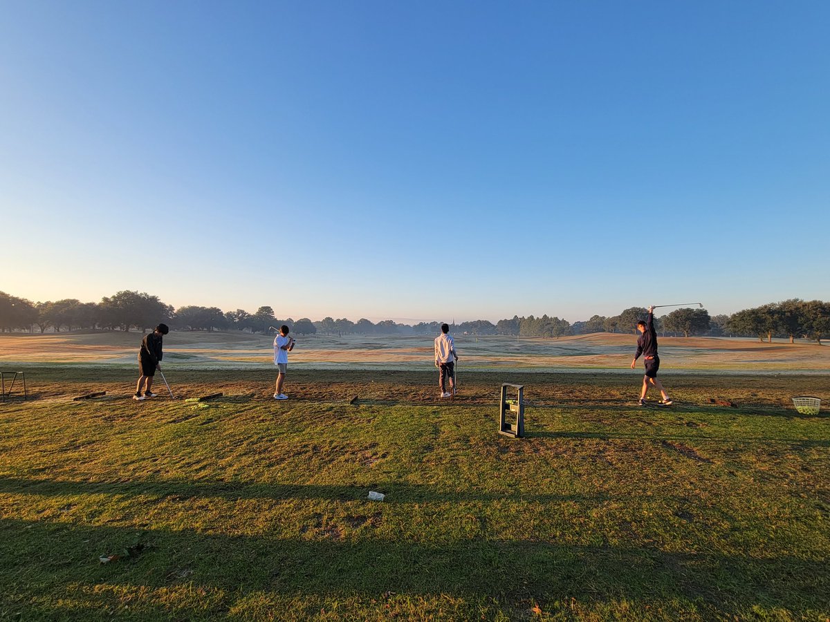Taylor HS Golf Team tweet media