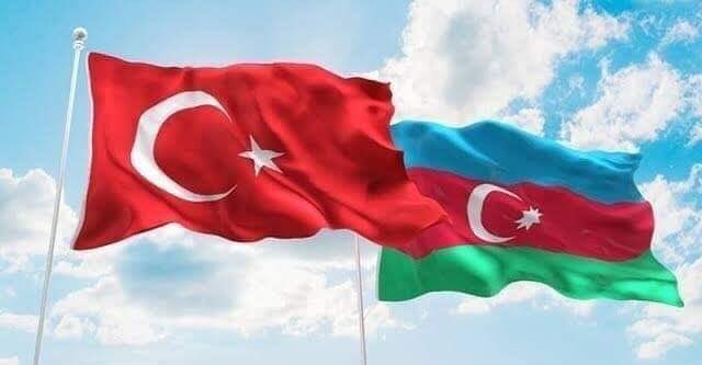 Bir MİLLET 🇹🇷
İki DEVLET🇦🇿
Zafer günün kutlu olsun
#azerbaycanzaferguenue 
#AzerbaycanKarabağdır 
#Azerbaijan