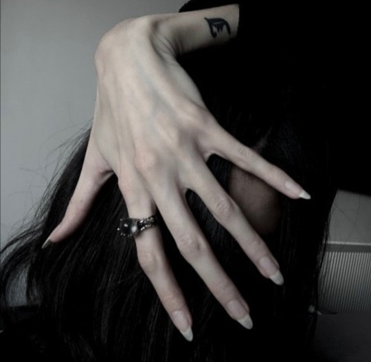 k_thinspo's tweet image. 