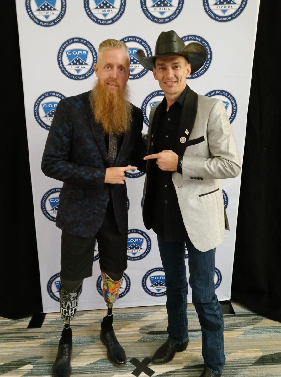 What an honor it was to share the stage with this motivational speaker, Robert "BJ" Jackson. A true inspiration and has definitely blessed many! Thank you for your service to this country! <a href="/JessieJaneDuff/">Gunnery Sergeant Jessie Jane Duff</a> This is what its about! #TheAmericanPrayer