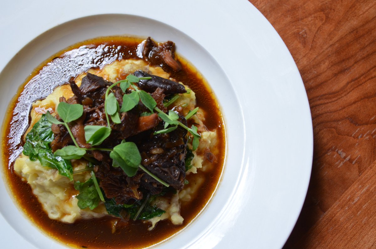 shakervillageky's tweet image. The Braised Beef Short Rib is becoming a fast favorite on the dinner menu! 

#ShakerVillageKY #EatLocal #SeedtoTable #Dining #Beef #ShortRib #TravelKY #TrusteesTable