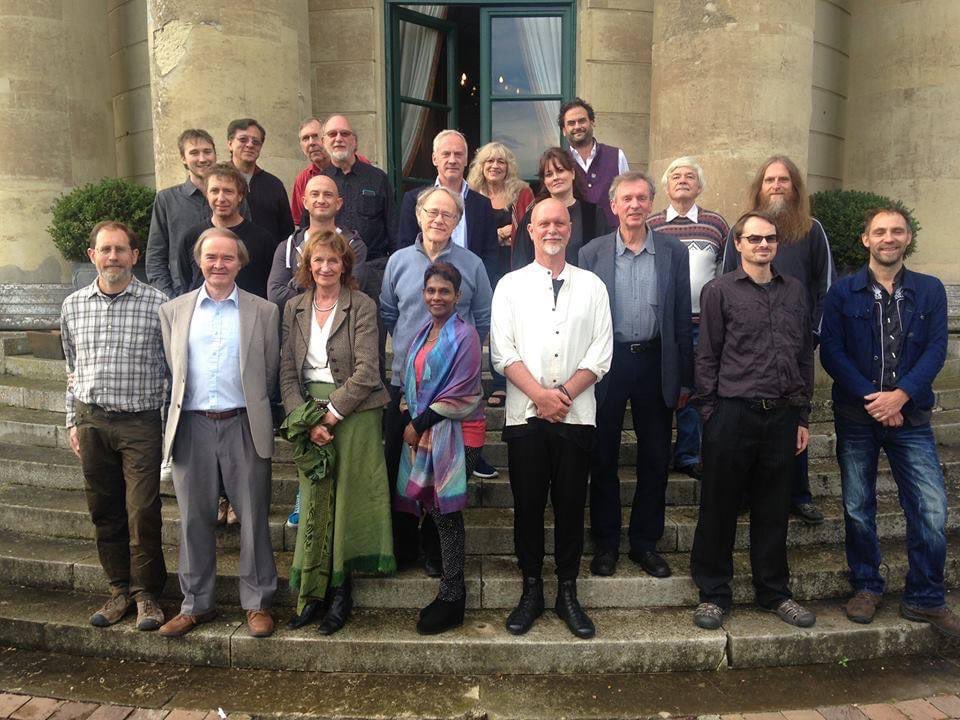 alieninsect's tweet photo. 5 years ago. The first DMT symposium at Tyringham Hall, and easily the best symposium I’ve ever been to… see the book “DMT Dialogues” (David Luke ed.) to read what we talked about (well, the formal talks anyway)…

Which people can you spot in the photo??? https://t.co/FoQ6awFHk3