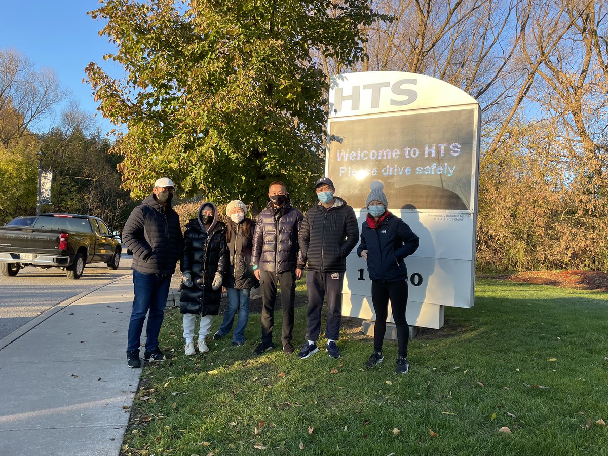 HTSParents's tweet image. Thank you for joining us at the Fall Grade Walks last week.  It was wonderful to connect again and welcome new parents into our community.  Parents of K-Gr 1 and Gr 4-5, we hope to see you this week!  Visit our website at bit.ly/htsparentsevent  for more information.