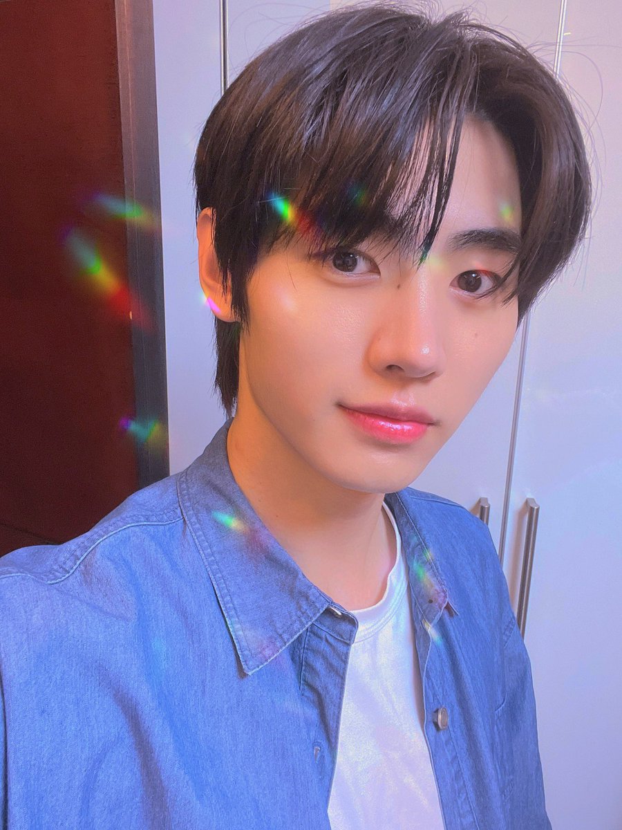 engeneloveu's tweet photo. • ୨୧ ˻˳˯ₑ*॰¨ •
ᕱ⑅ᕱ ♡ 𝘢𝘯𝘰𝘵𝘩𝘦𝘳 𝘮𝘰𝘯𝘵𝘩 𝘸𝘪𝘵𝘩 𝘺𝘰𝘶‧₊˚
(๑•ᴗ• )づ
(つ /♡
しーJ
#ENVERSTAR #ENSD #EngeneSelcaDay #ENHYPEN #SUNGHOON @ENHYPEN_members 💙 https://t.co/tmZ4LFgOo0