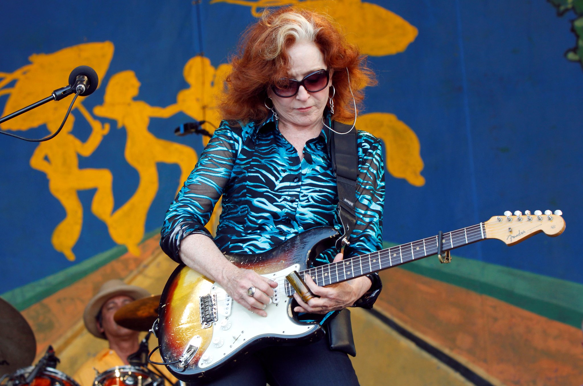 A very happy Birthday to Bonnie Raitt! 72 today and still looking and sounding amazing! 