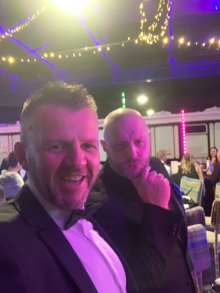 Reproflex3's tweet photo. We had a great night at @EFIA2 Print Awards. R3 was honoured with Bronze for Supplier of the Year & our #Vortex technology was recognised with Silver in Promotion for Corrugated. It was also fantastic to celebrate the success of our friends @RobertsMart1852 @InterflexUk & #ZDUE. https://t.co/9Nbc8DB5AP