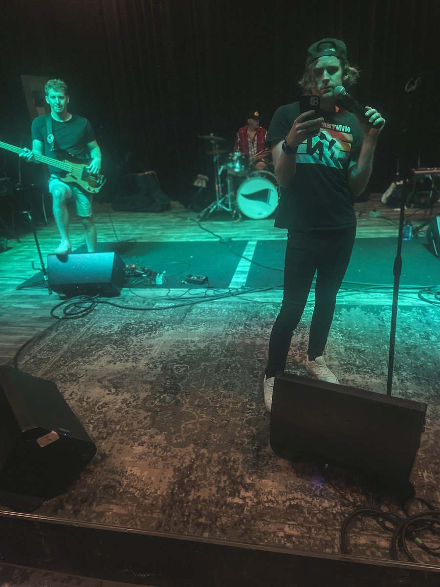 realkidpolitics's tweet photo. NASHVILLE | THU, 11/11 @analognashville 
We can’t wait to see you! Bring a friend and come see an electric pop/rock show at one of the most beautiful venues in town. 

🎟 tickets in bio 🎟 

##KP 🚩🚩
#nashville #nashvilletn #popband #indiemusic #indieband #kidpolitics #livemusic https://t.co/CyKDMX7Xgx