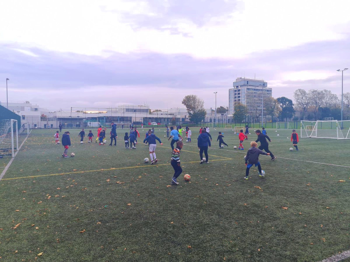 PrimaryAFutures's tweet photo. Great turnout to our sessions last weekend! Remember you can still join us throughout November &amp; December for our usual Friday night &amp; Saturday morning training..

👉https://t.co/QZiOj8IAcI https://t.co/aswxzc3KdT