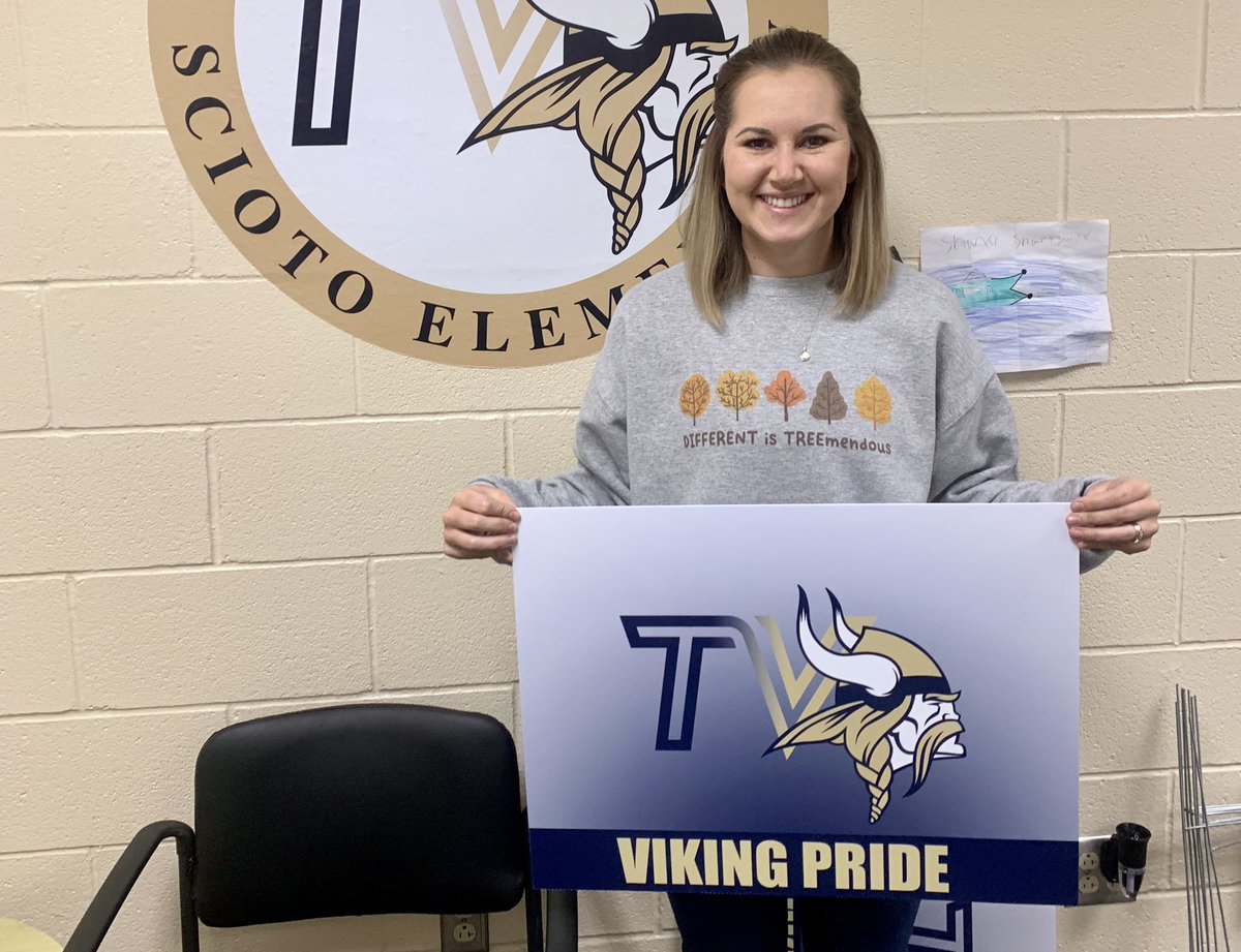 We are kicking off the week recognizing <a href="/sciotoelem/">Scioto Elementary School</a> 3rd grade teacher Jaimee Farrar! "Mrs Farrar is exceptional about letting each student know that they are loved and cared for." #leadservelove