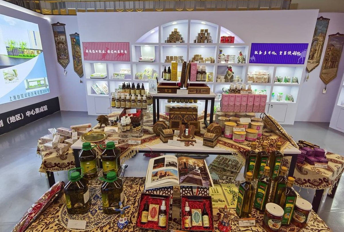 eye_syrian's tweet photo. #Syria is participating in the activities of the #China International Import Expo in #Shanghai for the fourth time in a row. https://t.co/GNYUernnEr