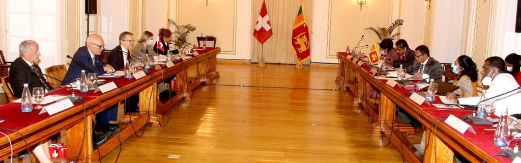 MFA_SriLanka's tweet photo. #SriLanka &amp; #Switzerland🇨🇭 held productive 3rd round of foreign office consultations led by Addl./State Secretary. Discussed issues ranging from pol. &amp; econ. cooperation, 65 years of dpl. ties, reconciliation,counter terrorism, migration, climate change &amp; multilateral cooperation https://t.co/DPAmIaByhu