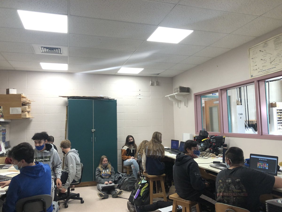 BWitmer20's tweet photo. @KrileyGabrielle did an awesome job with her micro teaching lesson this morning! The kids were into it and had a lot of great ideas about some of the Sustainable Development Goals in our school! #TeachAg #PSUAgEd22 @FosterDanielD https://t.co/as0squz0EH