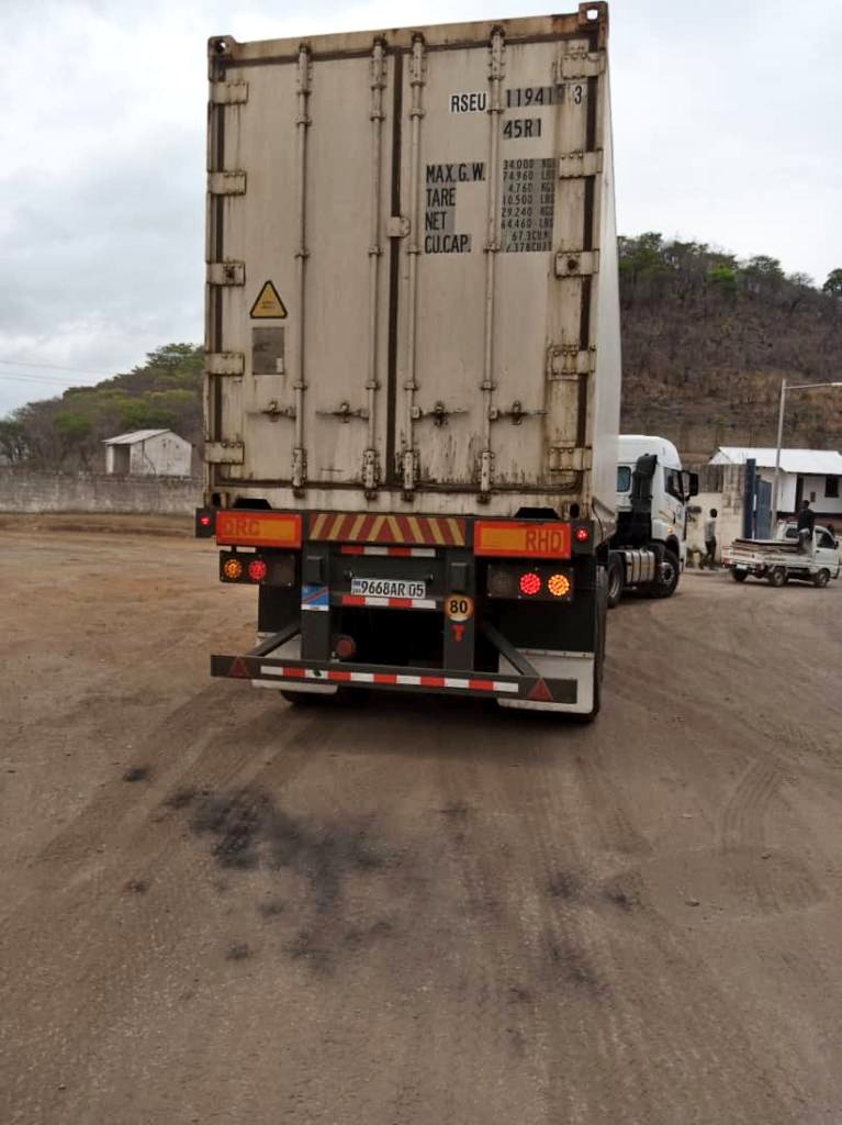 egalrdc's tweet photo. Port de Mpulungu (Zambie), le 08 novembre 2021

Fin chargement : Premier lot Vivres Fin d'année pour Kalemie- Tanganyika (#RDC) et Zone Est.🇨🇩

Départ dans 15 minutes, encore 8 rotations. https://t.co/Un41imyu9b