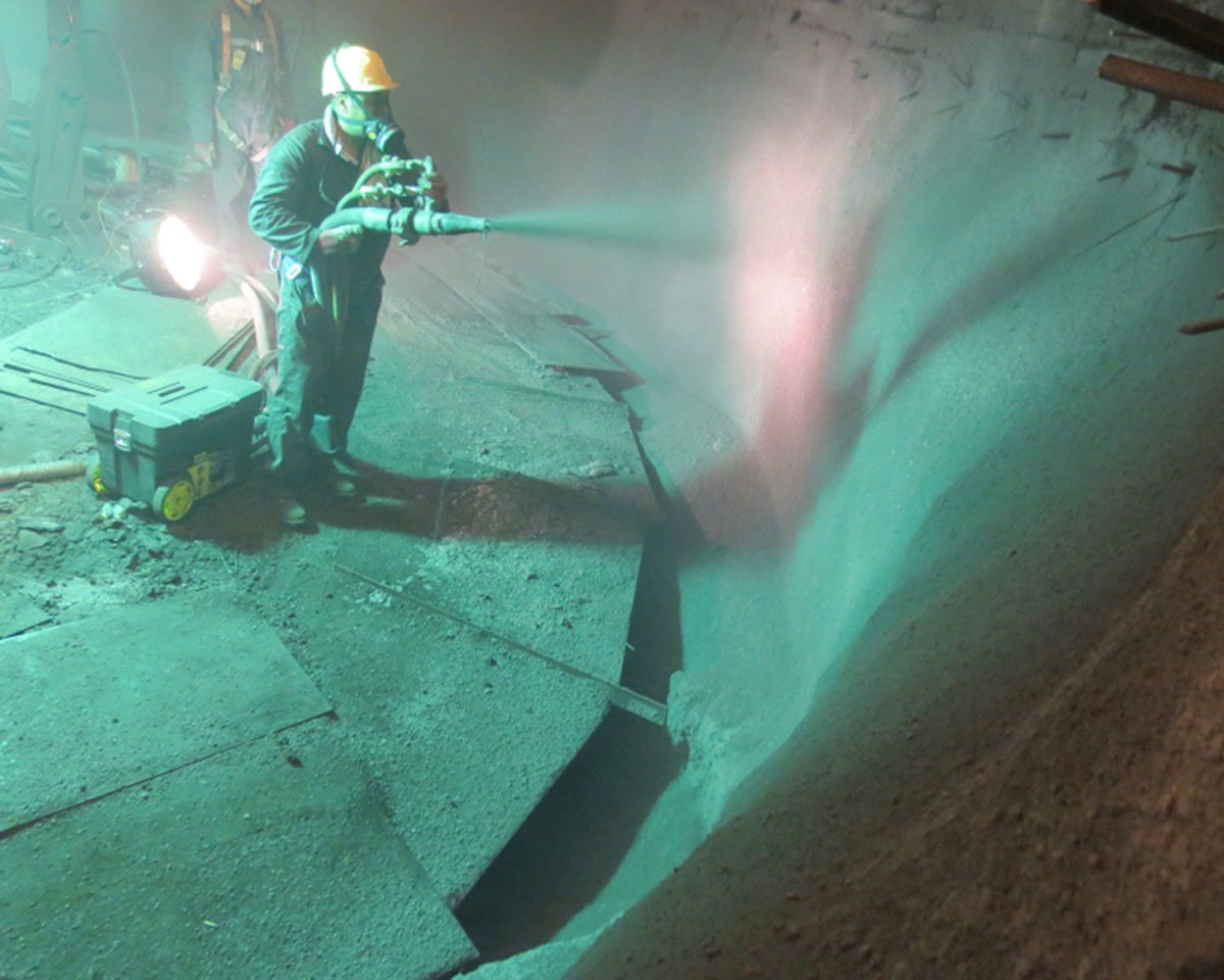 MagnecoMetrel's tweet photo. Metpump® product can be applied via manual shotcrete.
#Metpump #MagnecoMetrel #Shotcrete #Ironmaking #BlastFurnace https://t.co/J4G3nwse0N