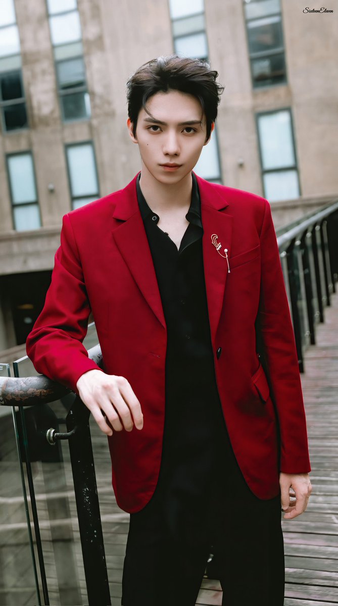 L1Yoke's tweet photo. หลัวอีโจวหล่อที่สุด เก่งที่สุด เริ่ดที่สุด ใช่ค่ะอิชั้นนับถือศาสดาหลัวอีโจว ไม่มีอะไรมาลบล้างได้;) 💚💚💕#LuoYizhou  #หลัวอีโจว #น้องหลัวหล่อที่สุด https://t.co/bmuyWzd2yG