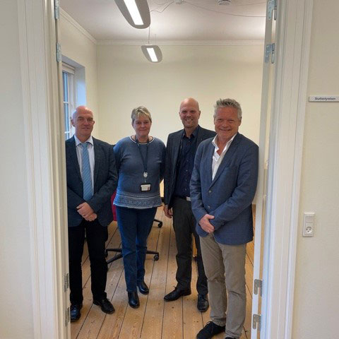 Skattestyrelsen's tweet photo. Så kom vi på plads i myndighedscentret ved Rødbyhavn. Vi skal bistå Femern Bælt-projektet med at overholde gældende lovgivning og myndighedskrav i samarbejde med #Arbejdstilsynet, Styrelsen for International Rekruttering og Integration , #Politiet og #Søfartsstyrelsen. #SkatDk https://t.co/Xkqrn3wj0w