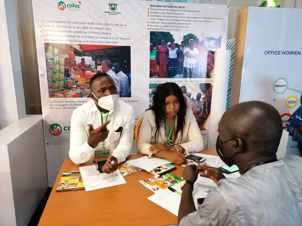 CNLVC_CI's tweet photo. Vous pouvez toujours visiter le stand du Conseil National de Lutte contre la Vie Chère à la Journée National du Partenariat à l'hôtel Ivoire. 
C'est Ensemble que nous luttons contre la Vie chère.
@mci225
@RanieBah
#MinistèreduCommerce 
#CNLVC
#jnp2021 https://t.co/cUEEXpHdAw