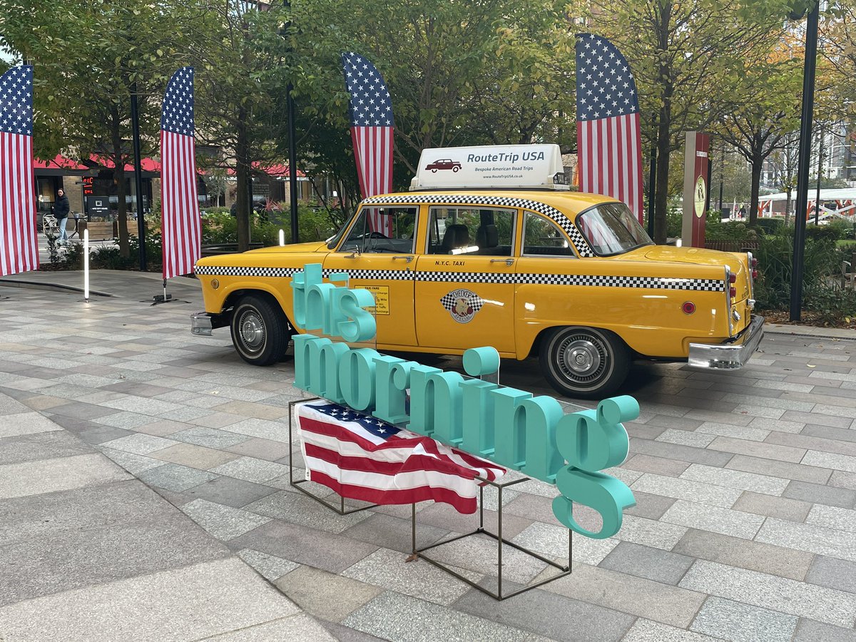 RouteTripUSA's tweet photo. 🇺🇸 A great morning at ITV with @Schofe driving @hollywilloughby in our NYC taxicab to celebrate the USA borders re-opening!
.
.
.
#hollywilloughby #phillipschofield #nyccab #checkercab #usa #usa🇺🇸 #usaroadtrip #thismorning https://t.co/XWzsbbzaOI