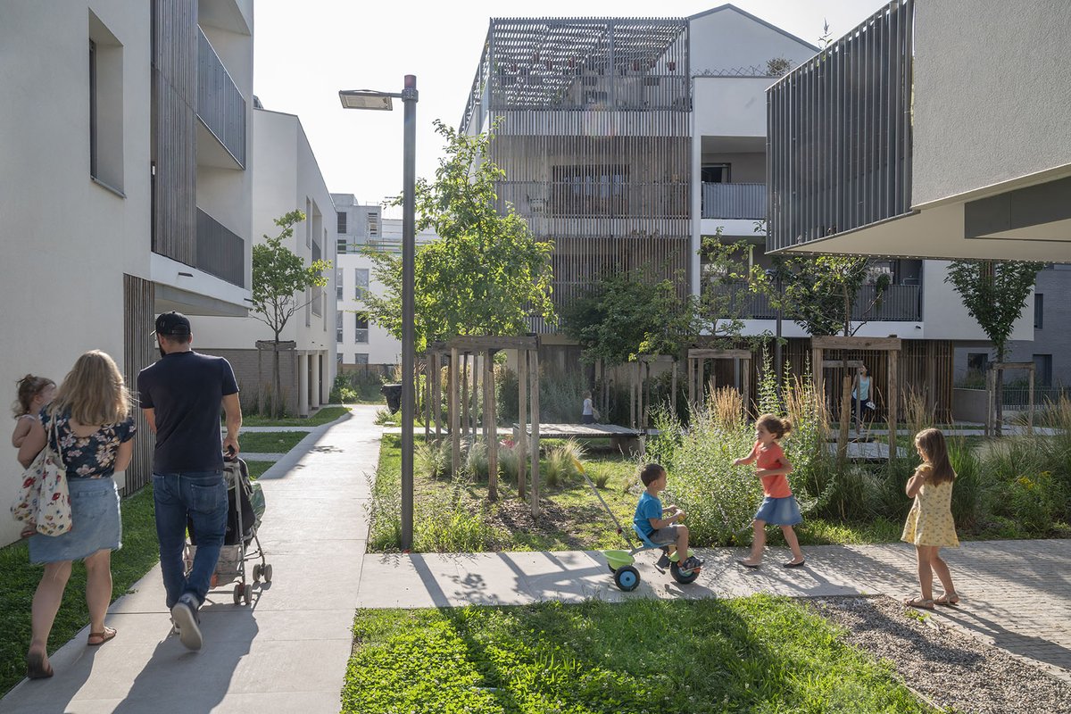 Atelier Roche tweet media