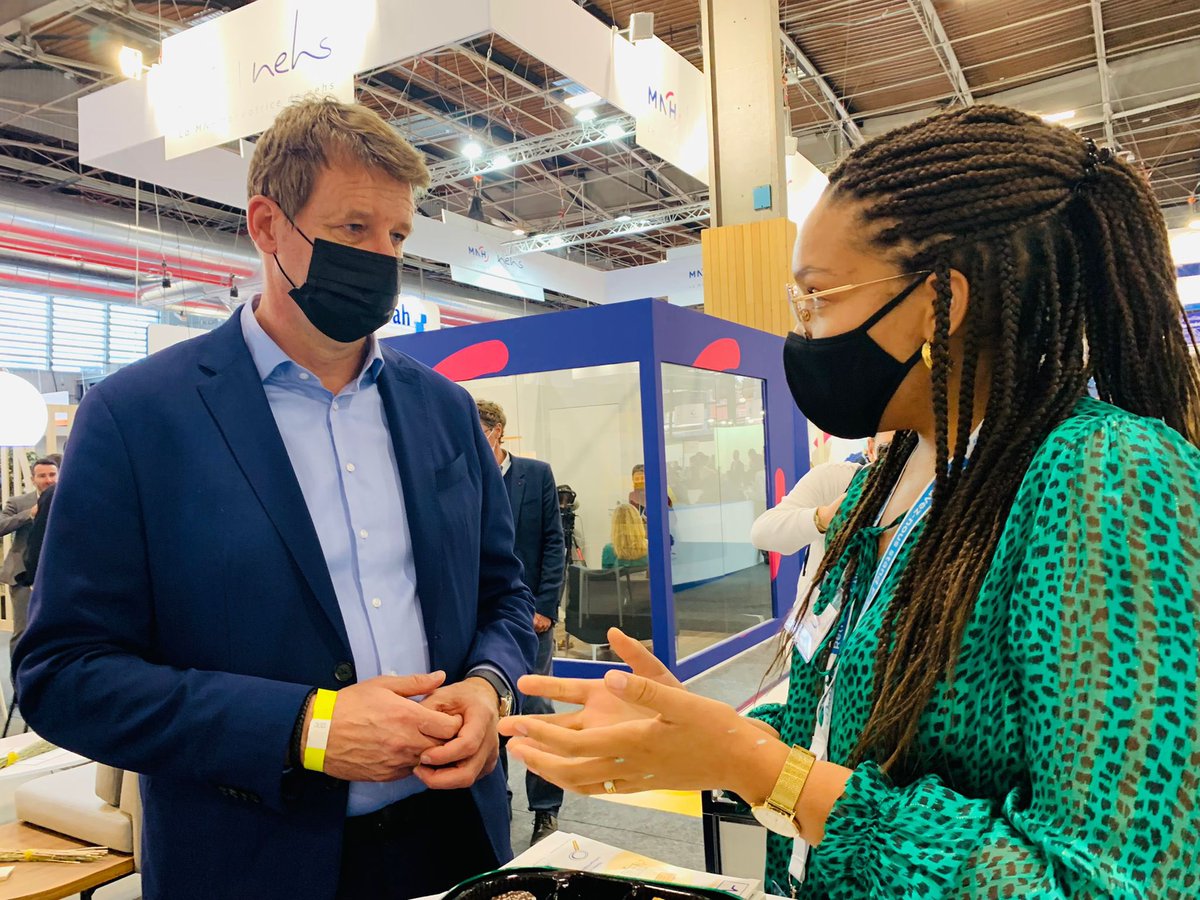 Nous sommes honorés que <a href="/yjadot/">Yannick Jadot</a> se soit rendu sur notre stand <a href="/parisSANTEXPO/">SantExpo</a> : une occasion pour nous de faire rayonner notre démarche #designthinking à différentes échelles !