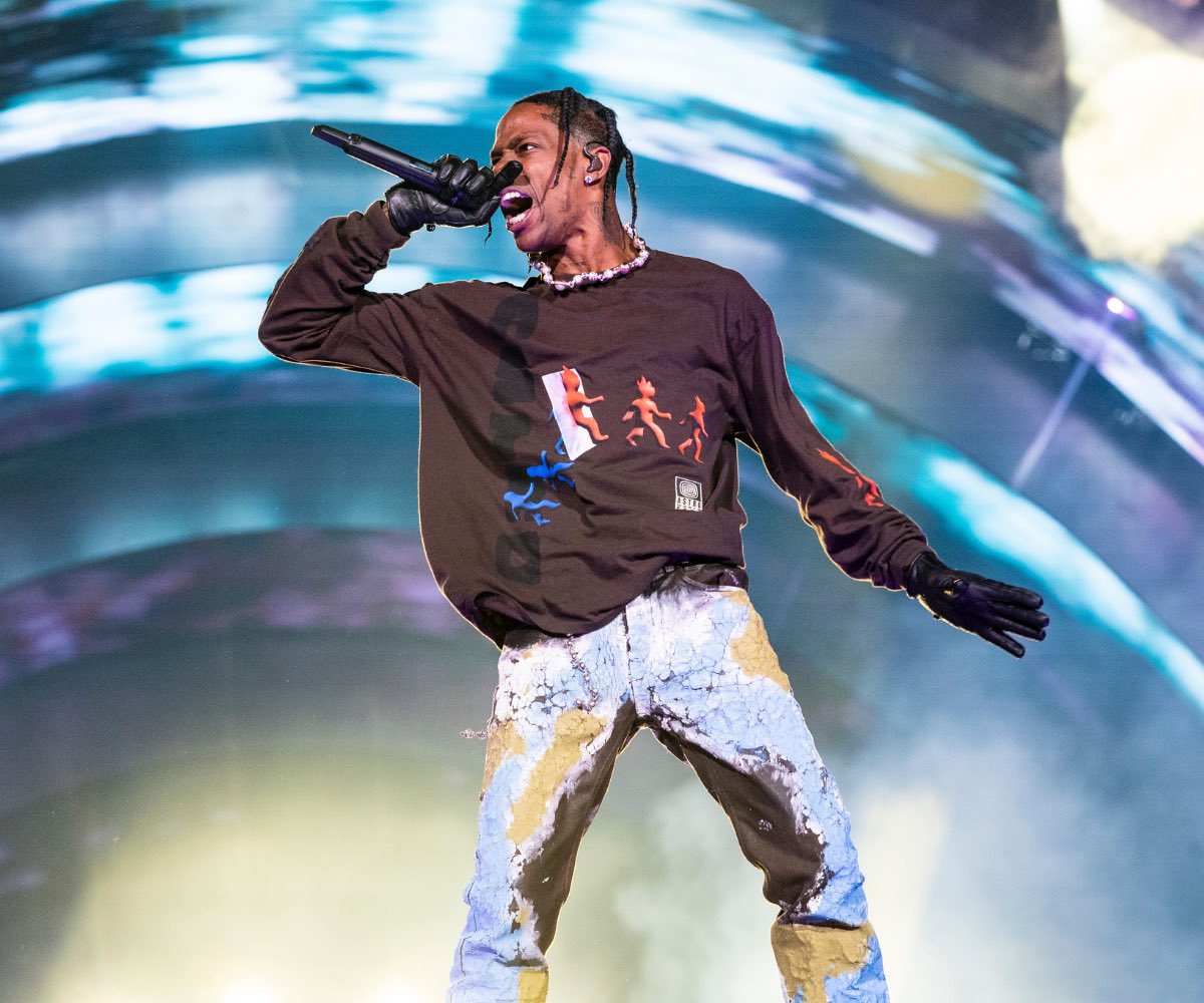 wrld_mag's tweet photo. 🚨 Travis Scott remboursera tous les 
billets de l’Astroworld Festival !

Le rappeur est également trop perturbé pour réaliser une performance prévu pour ce week-end. https://t.co/9CPlVQ0WWt