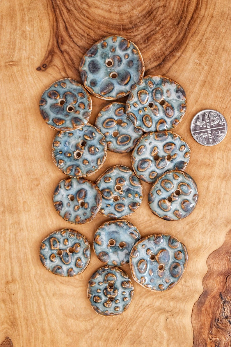 WhatToBuyonEtsy's tweet image. Various Ceramic Buttons
Buy this @ PotsAboutPottery Etsy!
@splinski
etsy.com/in-en/shop/Pot…
#whattobuyonetsy #Christmas2021 #Christmasgifts