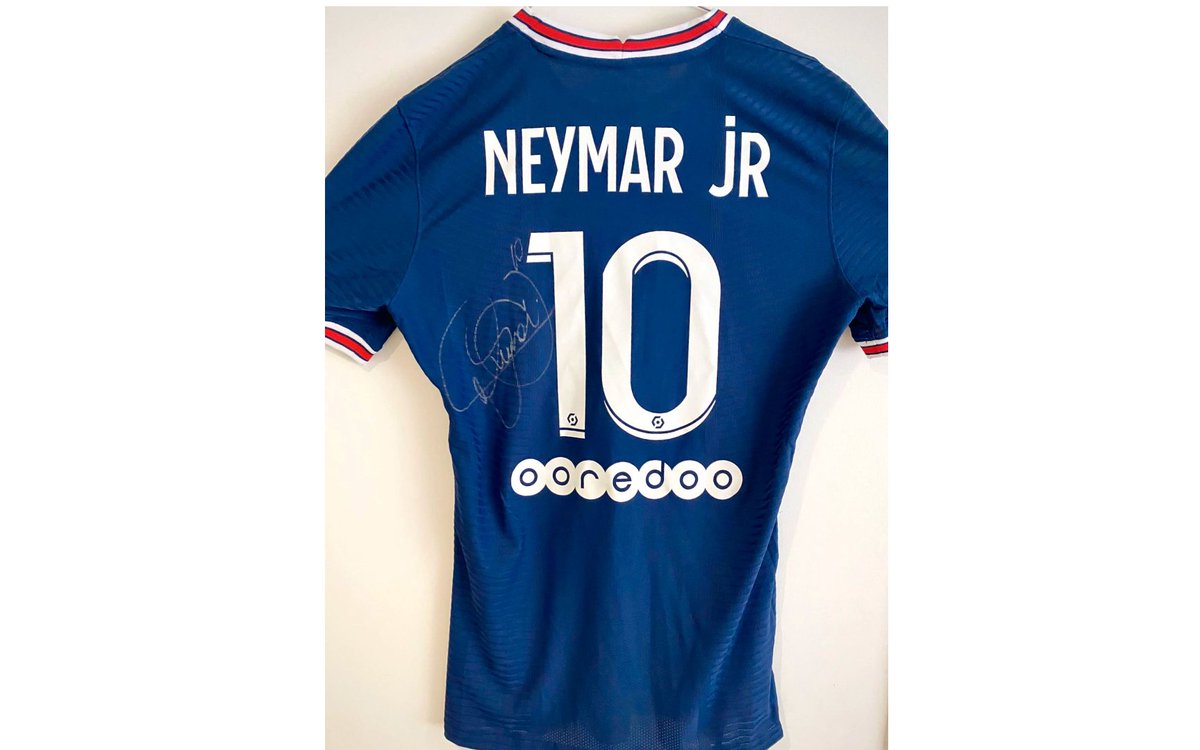 🚨 Vous avez jusqu'à ce soir 20h pour remporter les maillots signés de <a href="/KMbappe/">Kylian Mbappé</a> ou de <a href="/neymarjr/">Neymar Jr</a> via la vente aux enchères <a href="/D_Estimations/">Drouot Estimations</a> au profit de <a href="/MSF_france/">MSF France</a>, pour aider les habitants d'Haïti 🙏

Une vente organisée par <a href="/kimpembe_3/">Presnel Kimpembe</a> &amp; <a href="/strong3r_asso/">strong3r_asso</a> ➡️bit.ly/3wspLO8
