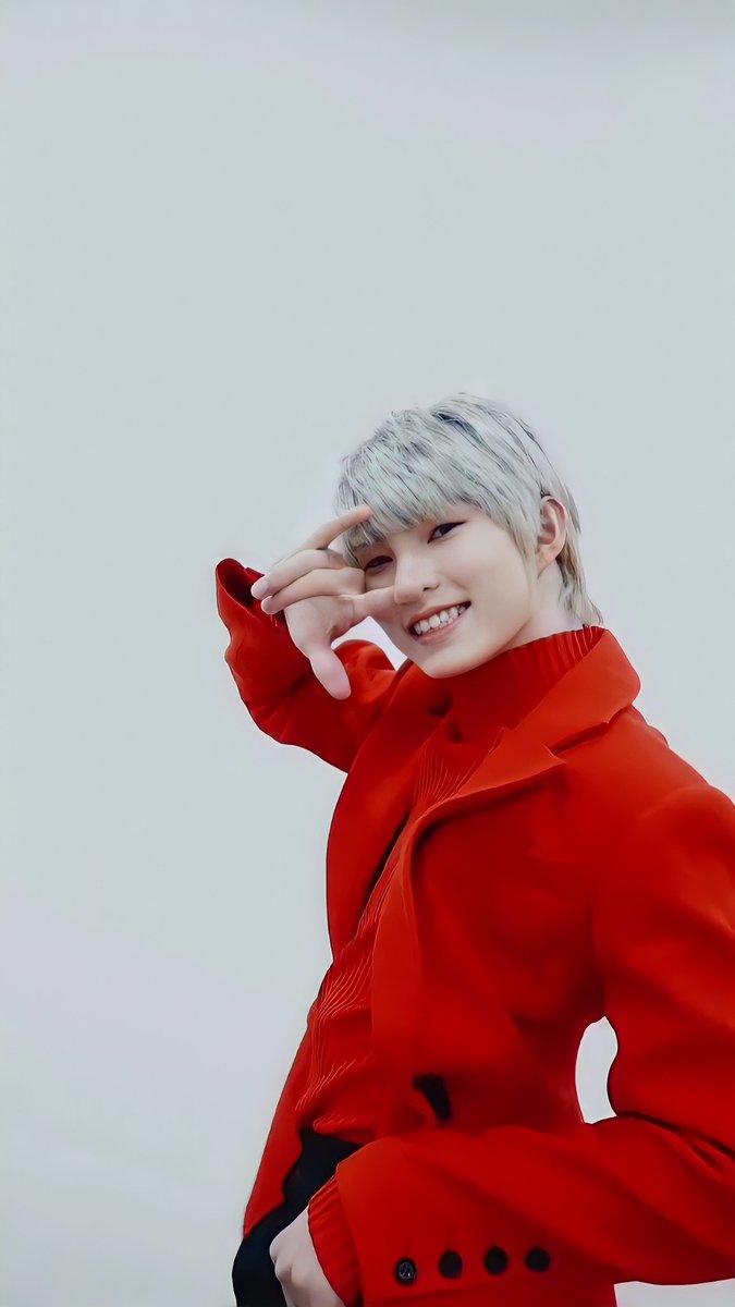 Ai_SeeU's tweet photo. Why do i feel like christmas when I look at him
So cheerful in white and red
Don't worry baobei, a diamond will shine even brighter under pressure
Everyone will see your beautiful smile 💙💙💙
#IXFORM_SoHot_PV #IXFORM #LIUJUN #JunLiuOnTheRise #TogetherWithJunliu https://t.co/fkvjtIiC9z