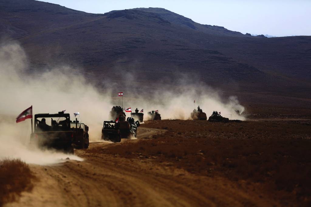 defense_news's tweet photo. Lebanon’s four border regiments prepare for new phase in filling security gaps https://t.co/D2mGoeIkPW https://t.co/Nd1E38y5YS