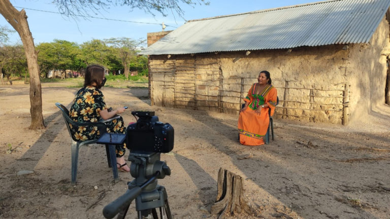 trochandosf's tweet photo. 📍 En #EnfoqueCentroOriente: Colombia: Mujeres Bajo Ataque, un reportaje sobre las agresiones a mujeres líderes sociales en Colombia.
Les invitamos a usar hashtags como:
#MujeresDefensoras
#DefensorasDeLaTierra
#AlertaDefensorasCO
#AlertaDefensorasMX
https://t.co/l7WLH6atCQ https://t.co/QXKjgyzR6t