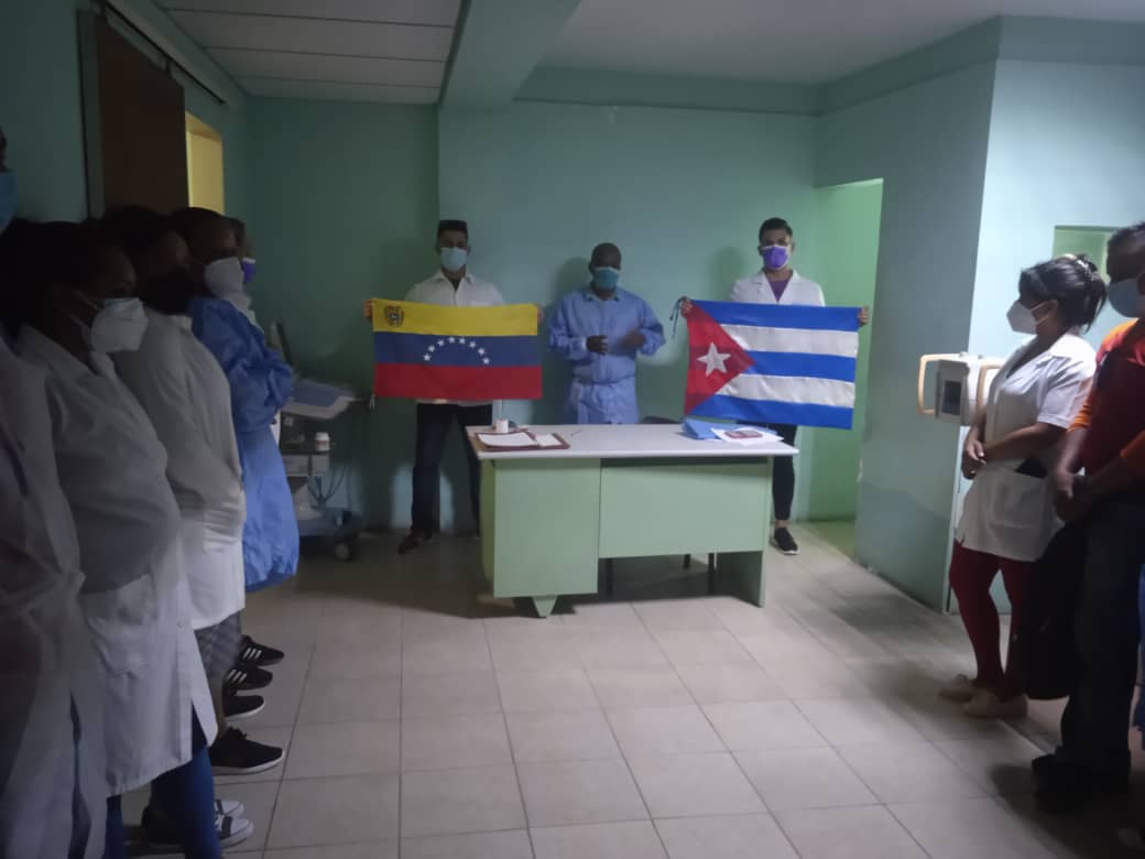 CdiCandelaria's tweet photo. Se realiza matutino en la mañana de hoy en apoyo a nuestra patria y reafirmando el carácter socialista de nuestra revolución #CubaPorLaSalud #cubacopera #CubaPorLaVida #ACubaPonleCorazón https://t.co/Vz2l29GPkH