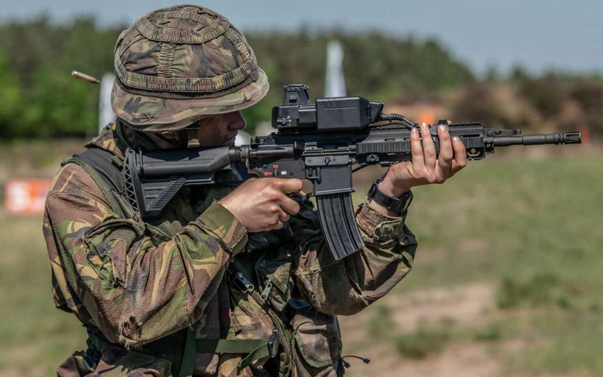 fabienprevots's tweet image. FRENCHNEWTECH Ces fusils d’assaut ont des viseurs intelligents permettant d'abattre des drones à coup sûr dlvr.it/SC6mm4 #science #innovation #futurasciences